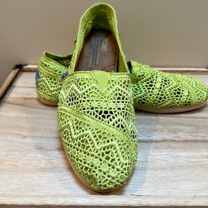 TOMS- Lime Green Lace